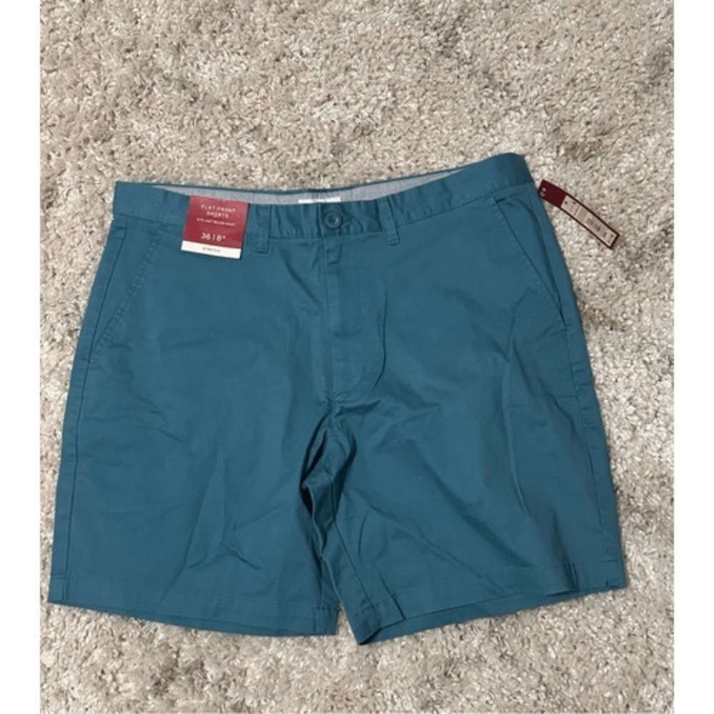 NEW WITH TAGS NWT MERONA MENS SHORTS SIZE 36 with 8" inseam Cloudy turquoise col